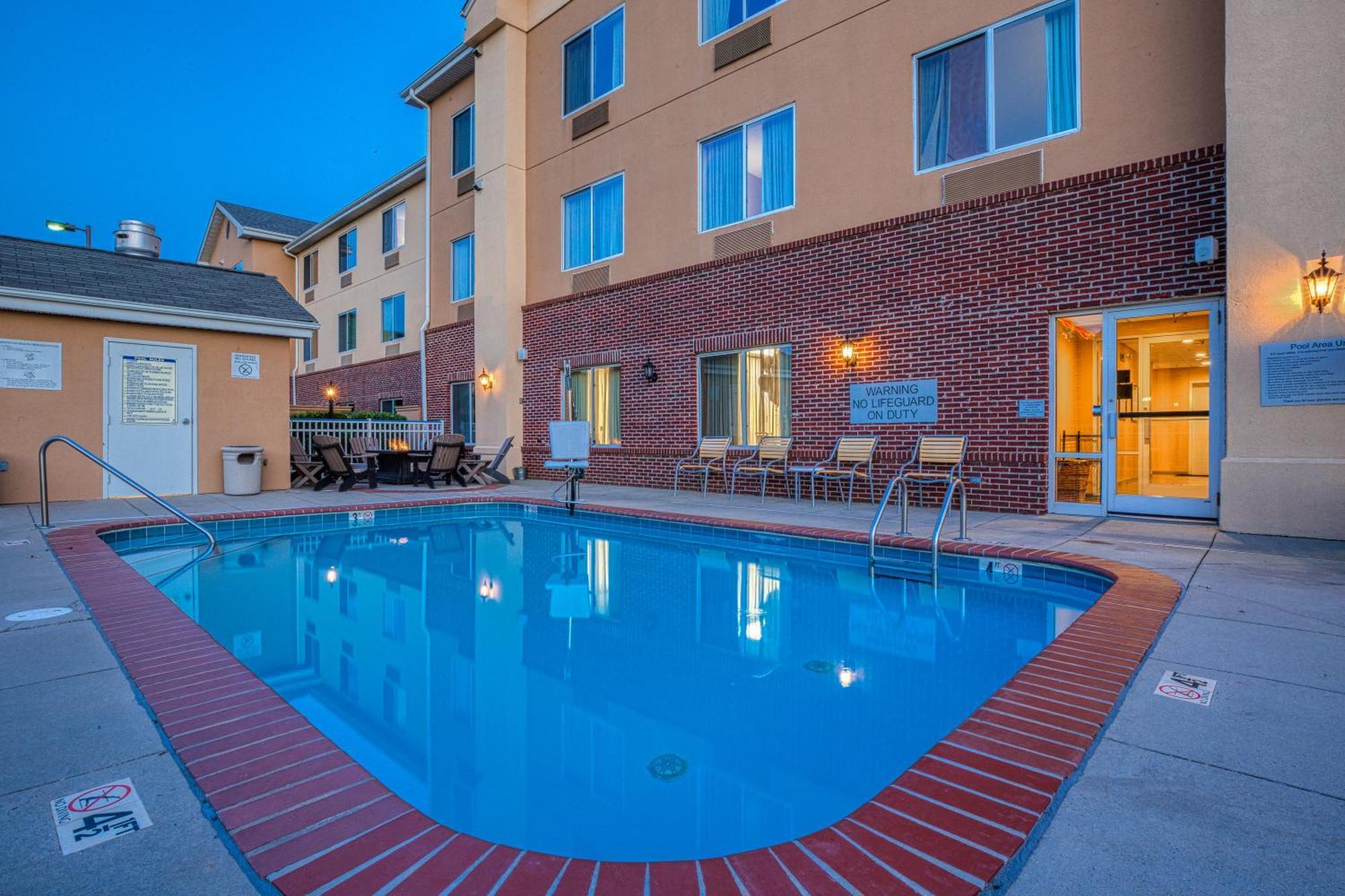 Fairfield Inn Charlotte Mooresville Lake Norman Exterior photo