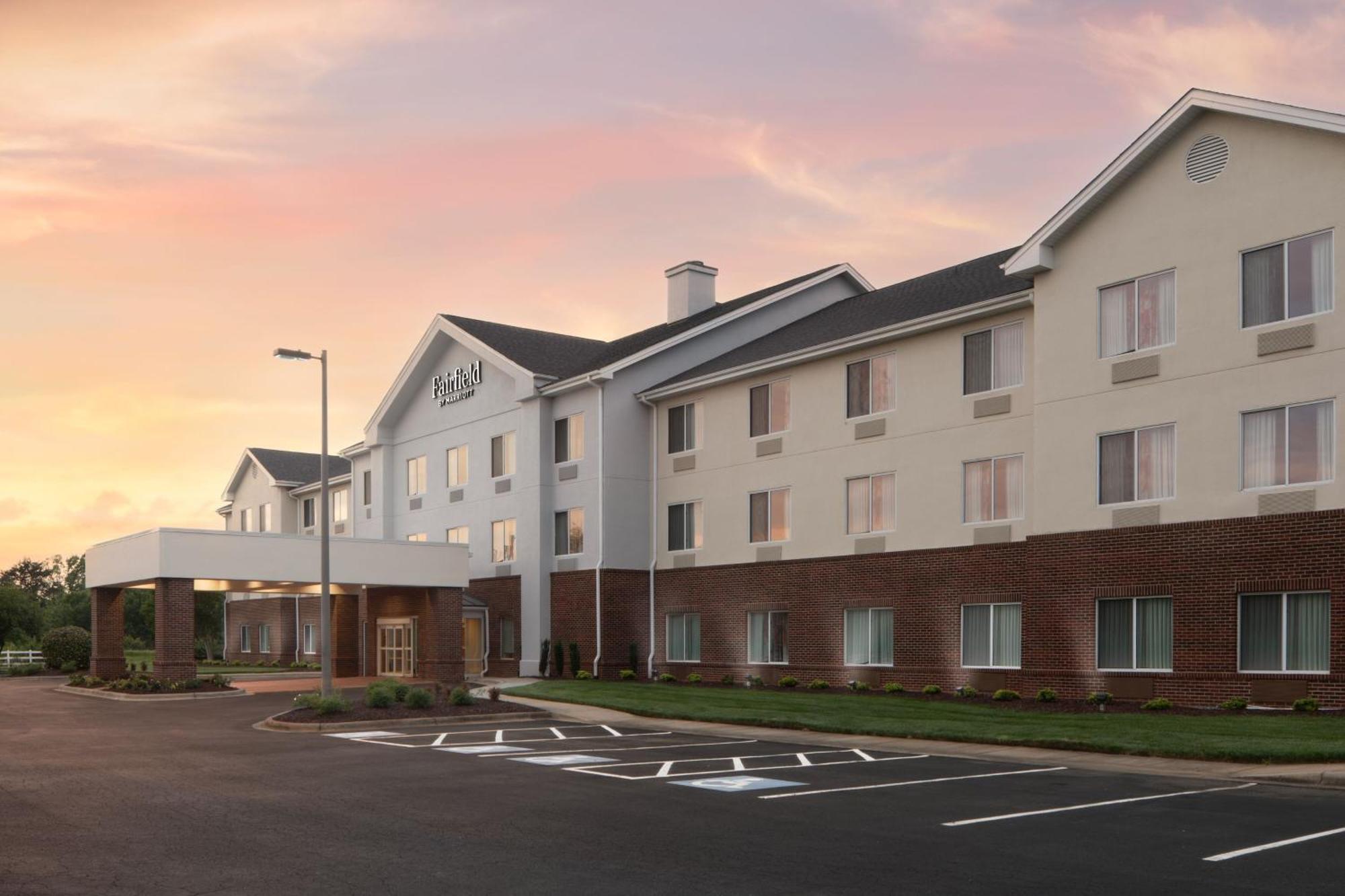 Fairfield Inn Charlotte Mooresville Lake Norman Exterior photo